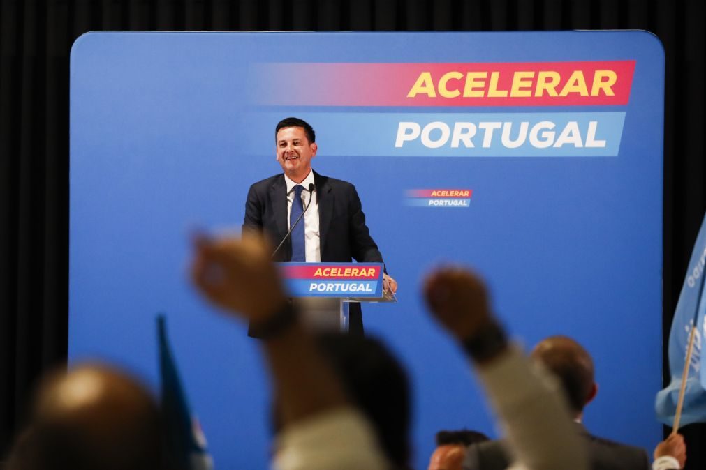 Rocha desafia PS a esclarecer se vai bloquear ou colaborar com um Governo com a IL