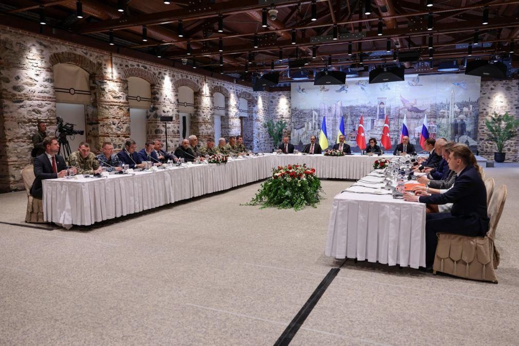 Reunião russo-ucraniana em Istambul durou uma hora e 40 minutos