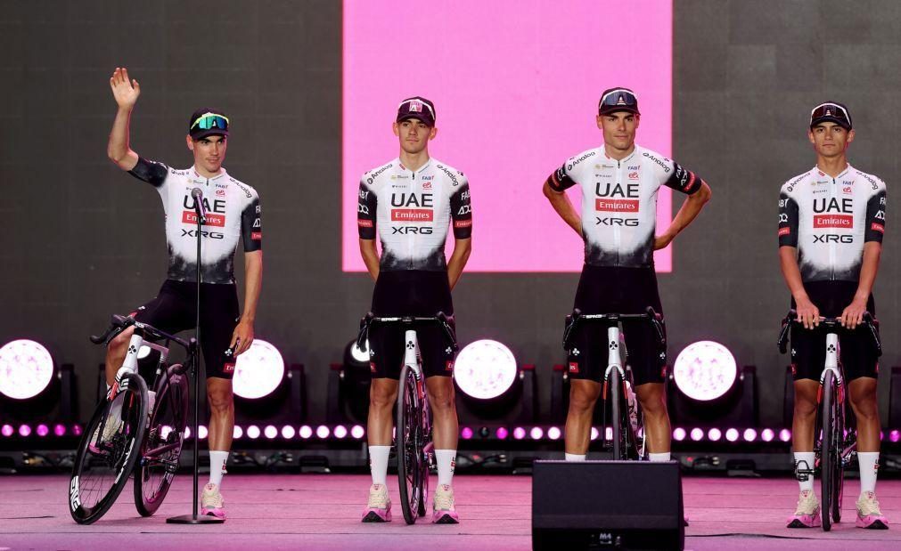 Ayuso conquista isolado sétima etapa do Giro e Roglic veste a camisola rosa