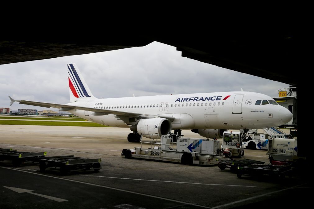 Corpo de criança encontrado em trem de aterragem de avião da Air France