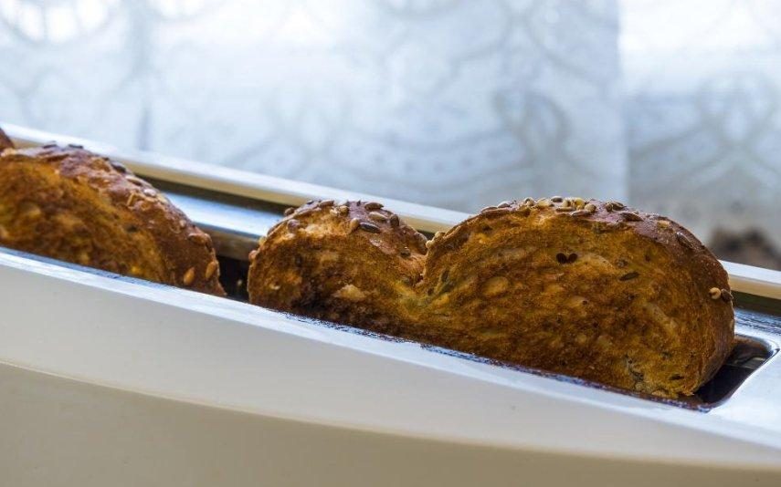 Gosta de comer torrada queimada? Este artigo é para si