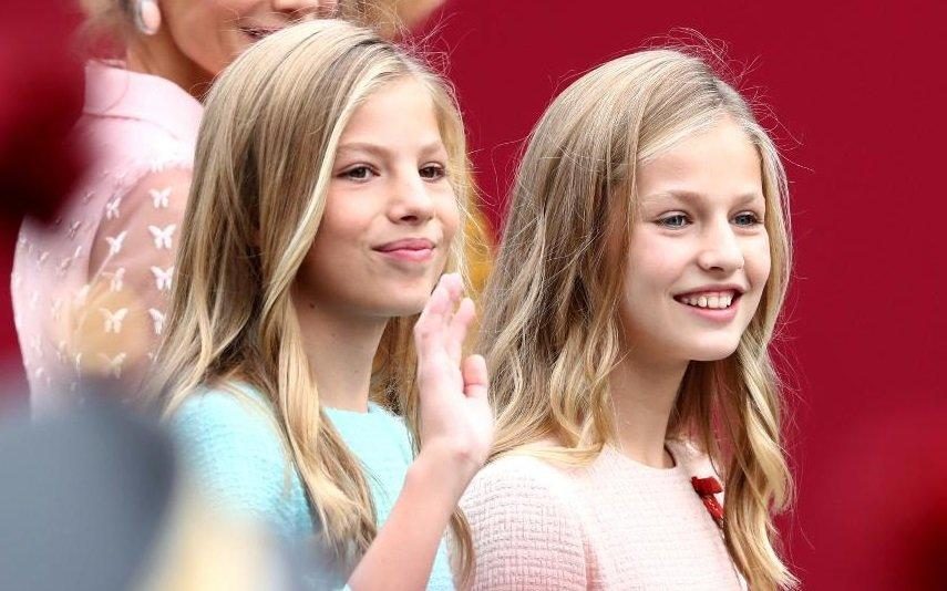 Princesa Leonor e infanta Sofia As filhas dos reis de Espanha sabem falar árabe