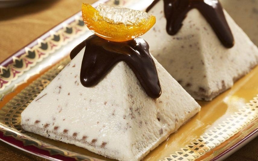 Pirâmides de chocolate semifrios deliciosos