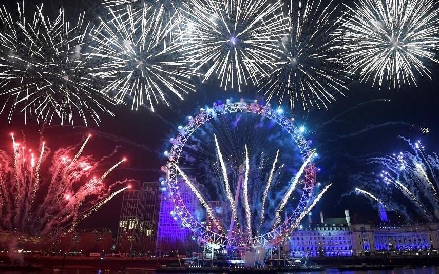 Réveillon 2020 Os fogos de artifício que coloriram o Mundo