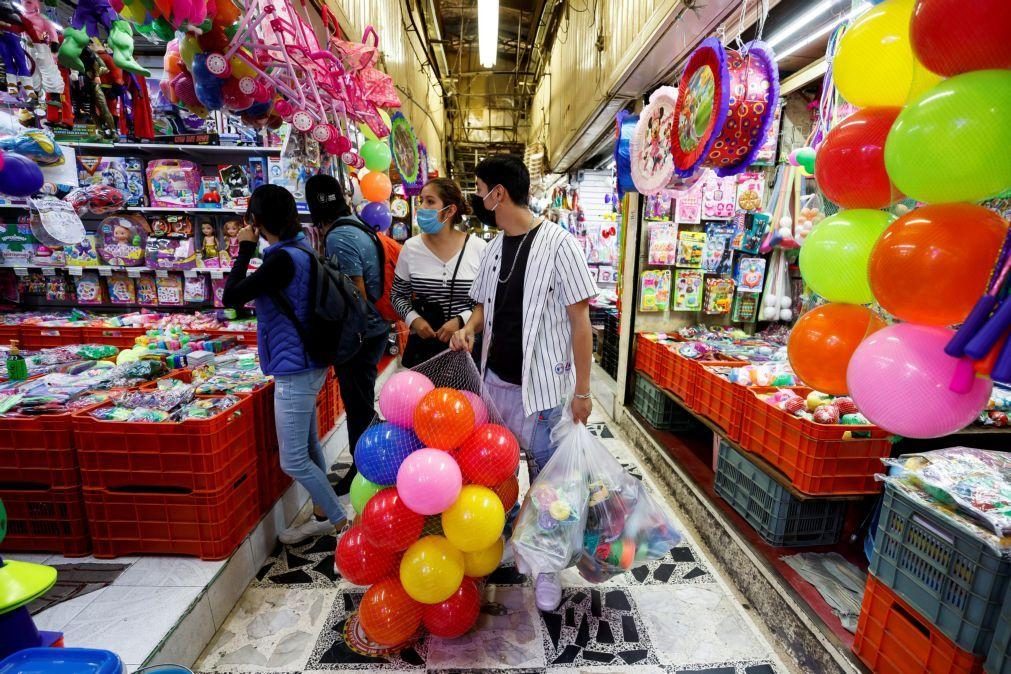 Covid-19: Feiras e mercados não-alimentares podem abrir em 5 de abril por decisão municipal
