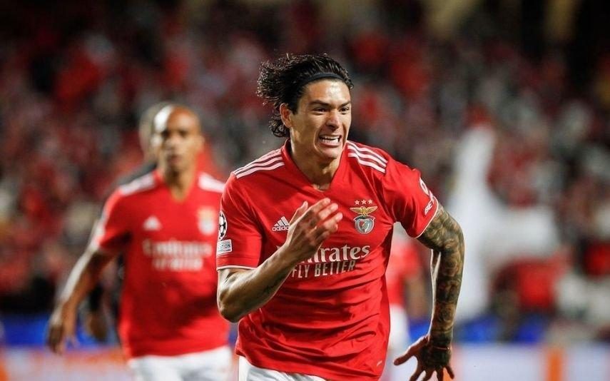 Darwin Nuñez Futebolista do Benfica foi pai pela primeira vez aos 22 anos (Foto)